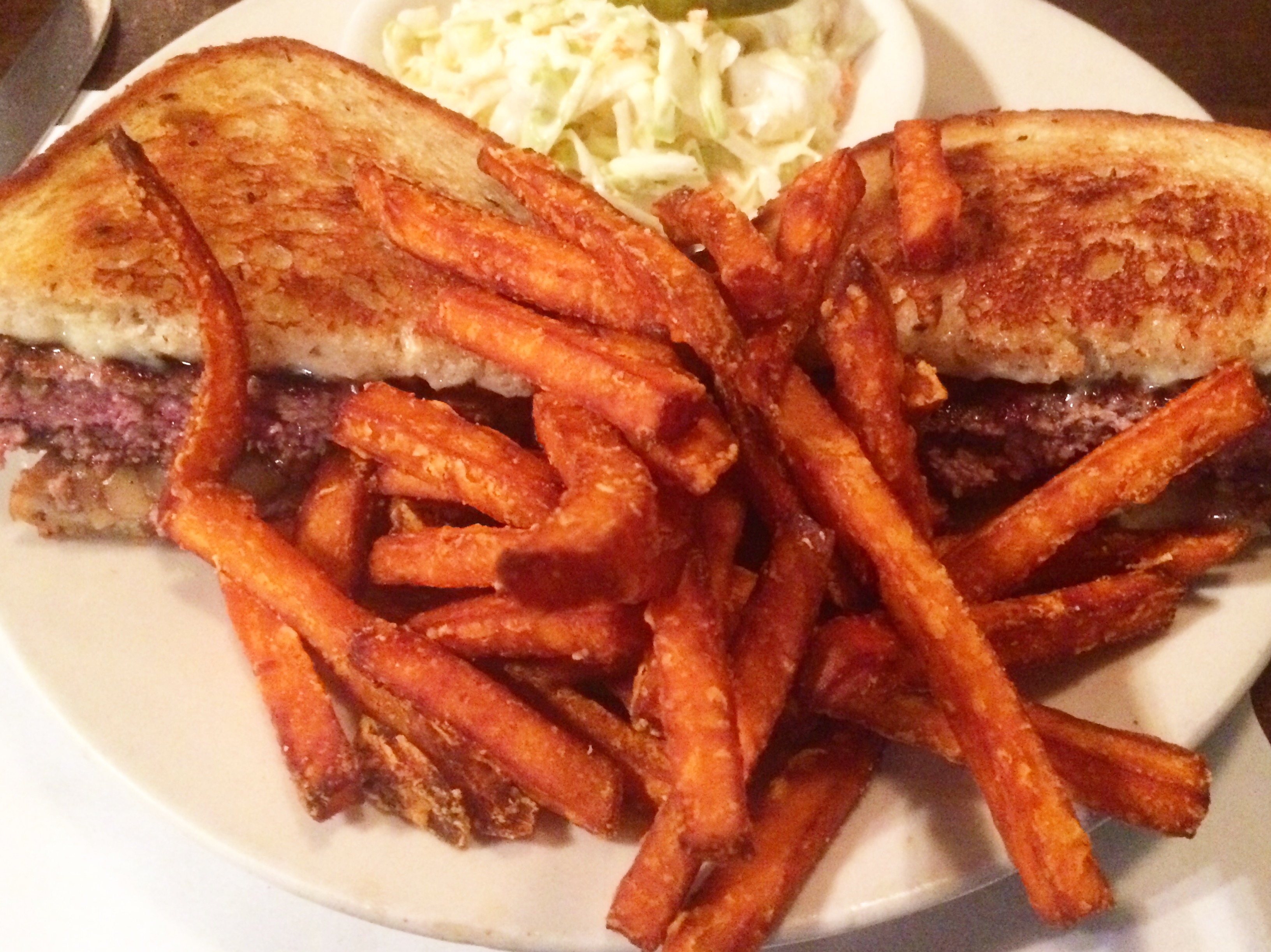 Munday's Burger Weekly