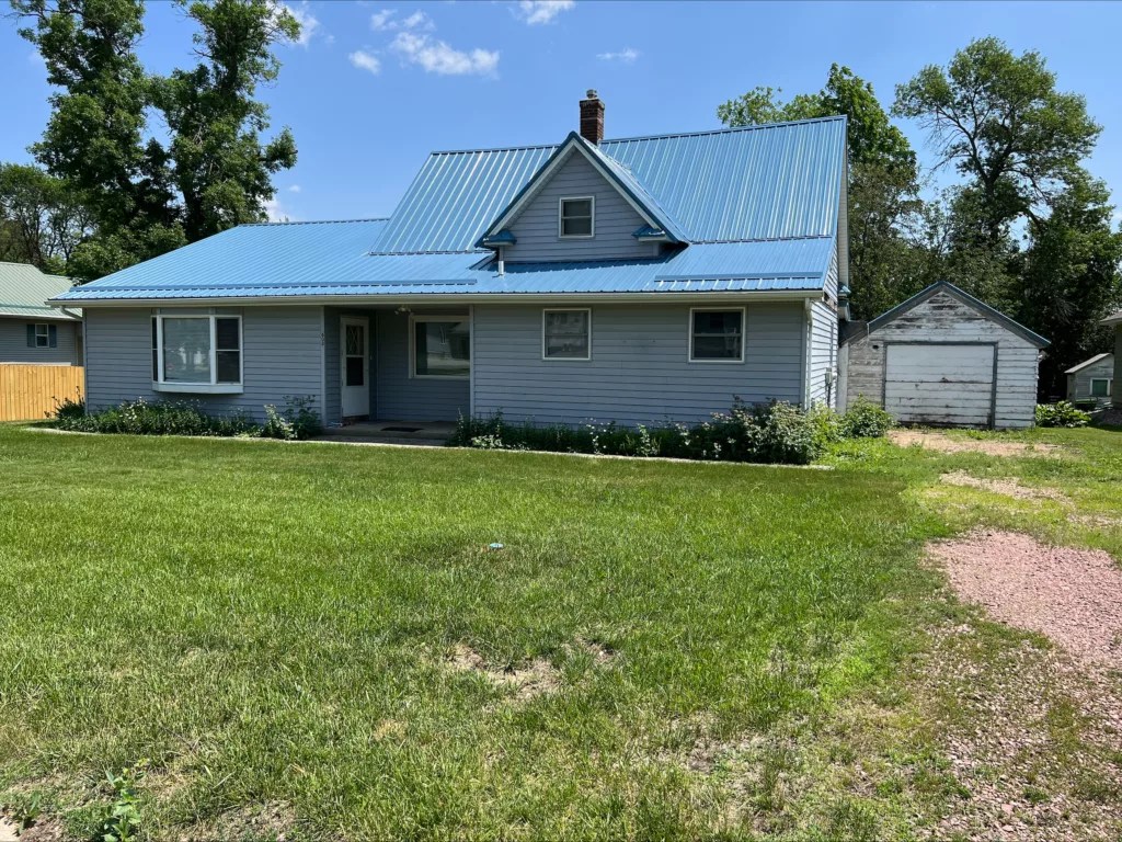 Real Estate Auction 603 Highland St. So., Arlington, SD Burlage