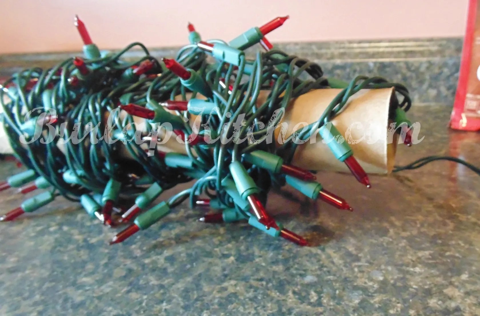 Keep empty paper towel holders to store Christmas lights TANGLE FREE