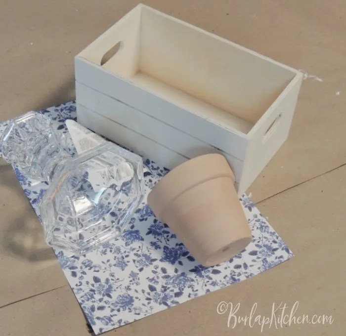 How to create a simple Dollar Tree flower pot decoration for spring