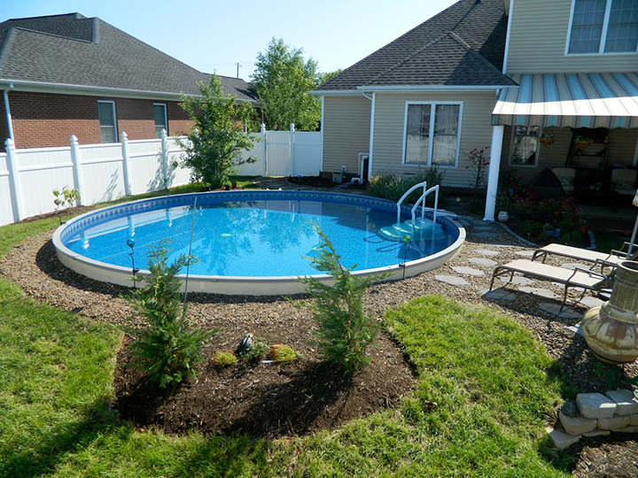 Radiant Pools Pools, Spas & Hot Tubs Cortland, OH