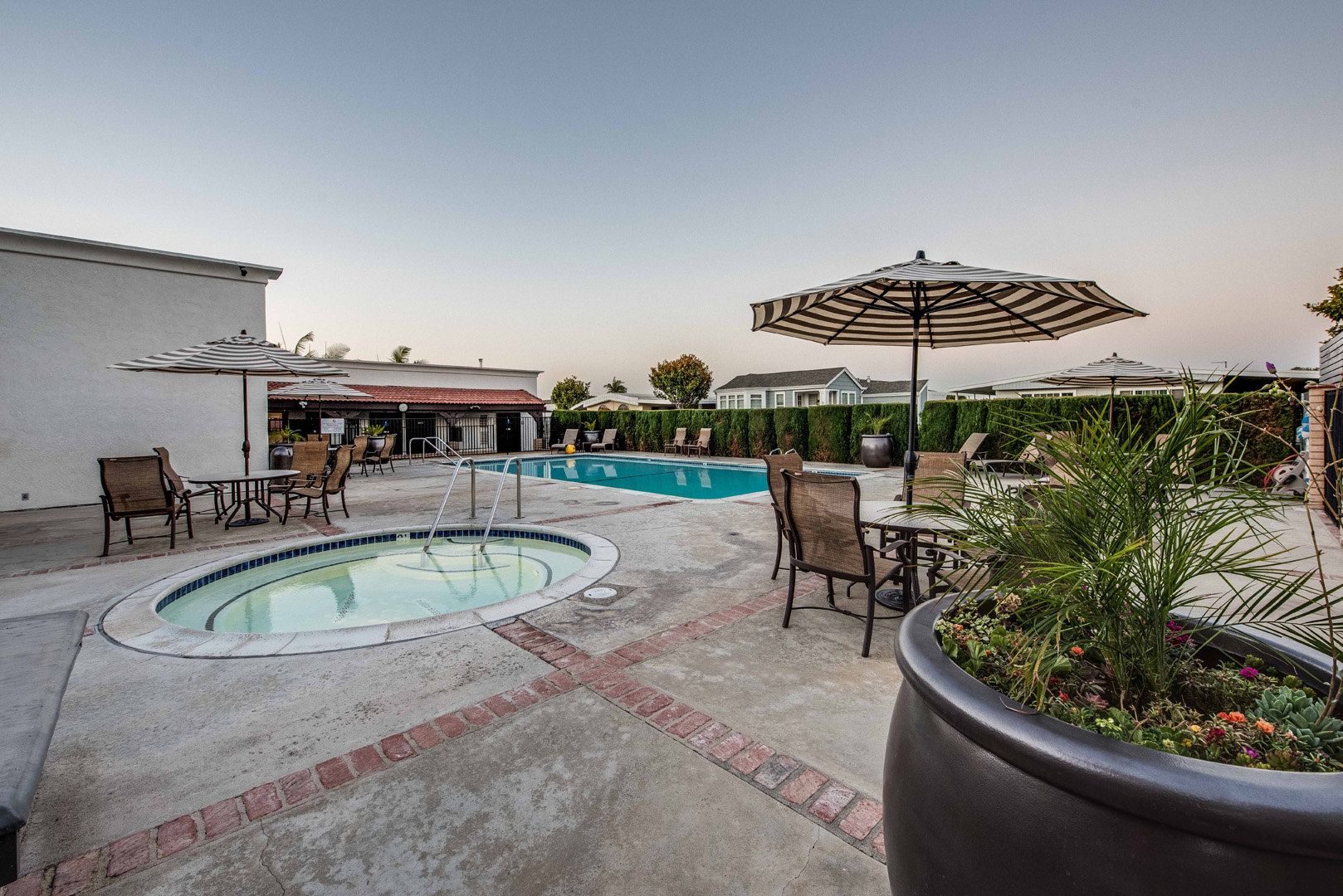 Huntington Harbour Village BUE