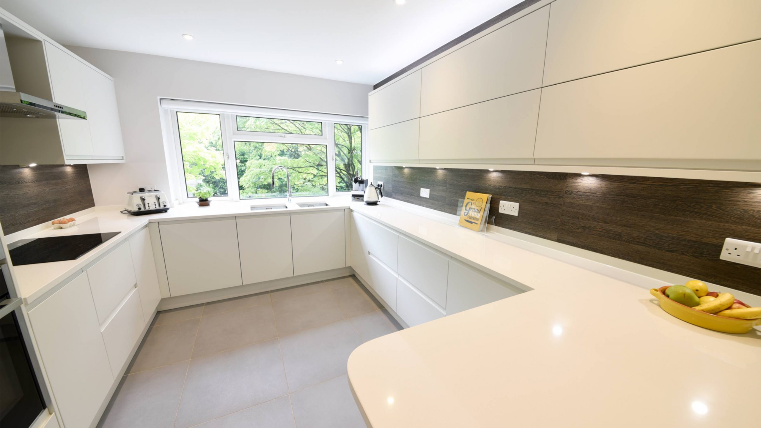Modern Handleless Kitchen Burnhill Kitchens