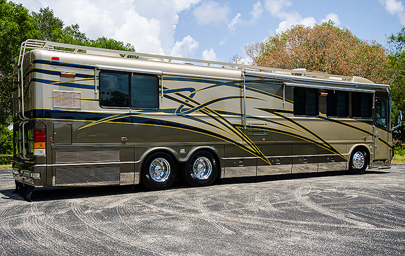 2003 Bluebird Wanderlodge 43 LXi Double Slide