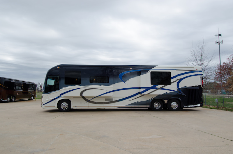 2016 Newell 2020PQuad Slide 1537