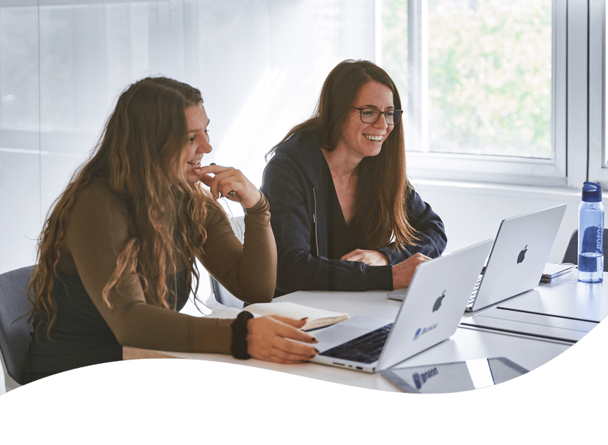 How to choose the best Language Learning App for deskless workers