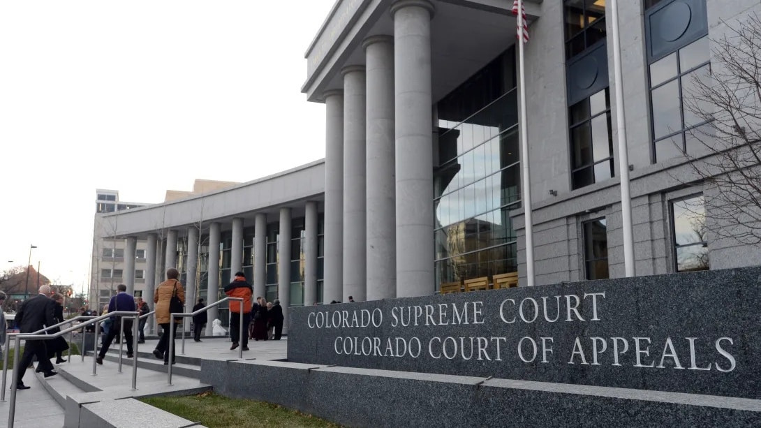 Real estate lawyer suspended 10 months for costing his client 550K