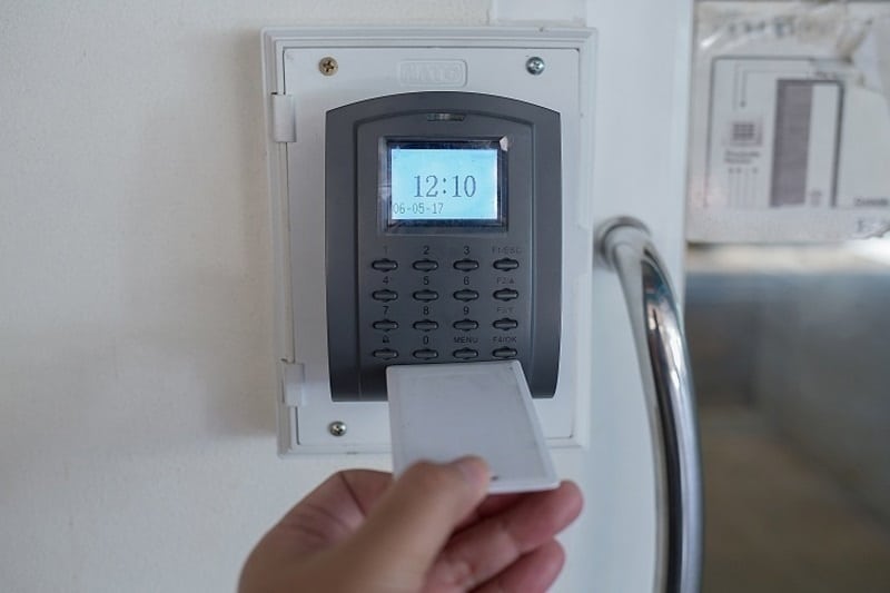 How To Implement An Online Timecard System For Business Business