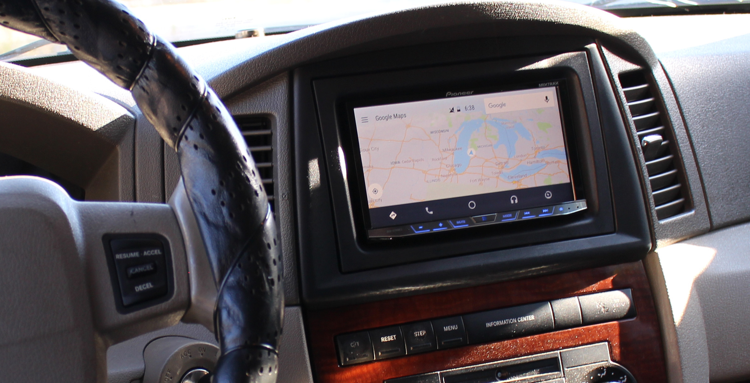 Pioneer AVH-4200NEX - Tech Review | Busted Wallet