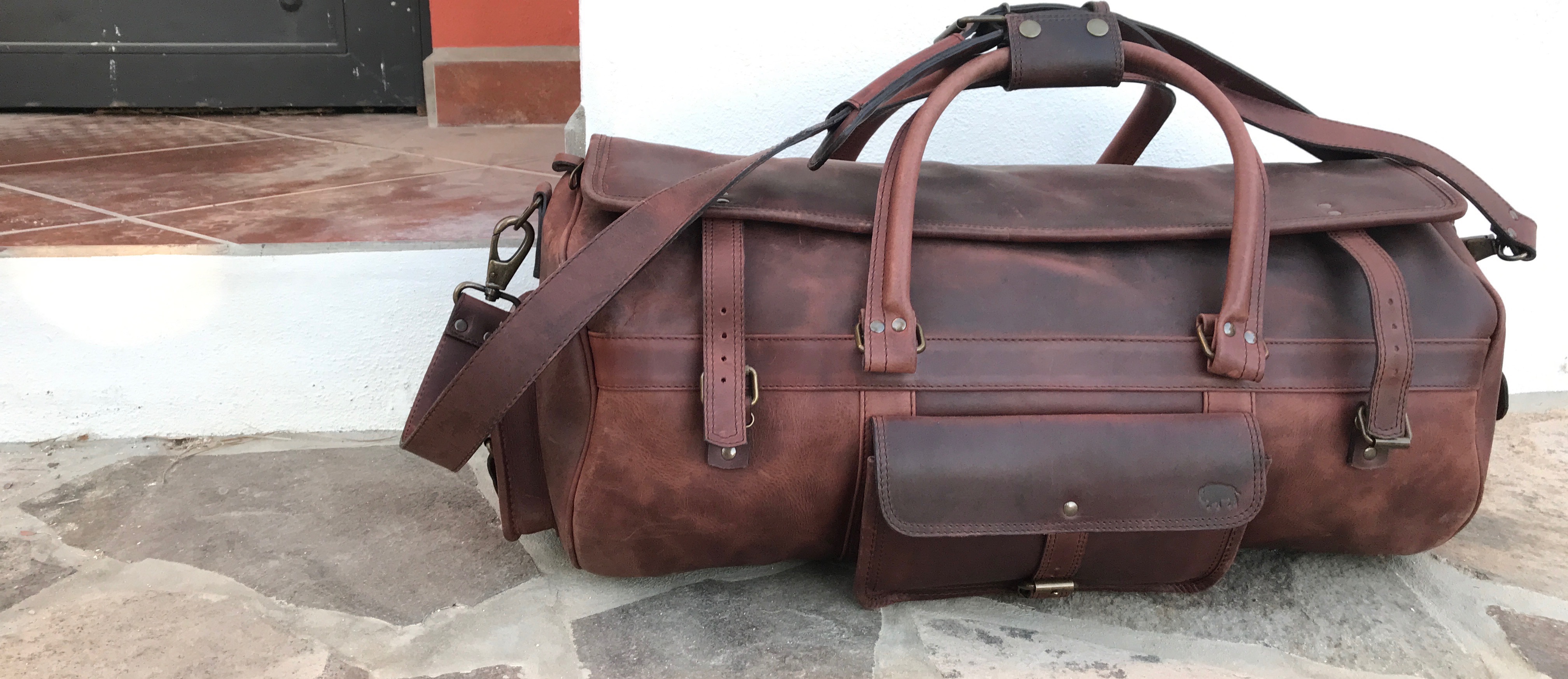 THE ROOSEVELT BUFFALO LEATHER TRAVEL DUFFLE BAG