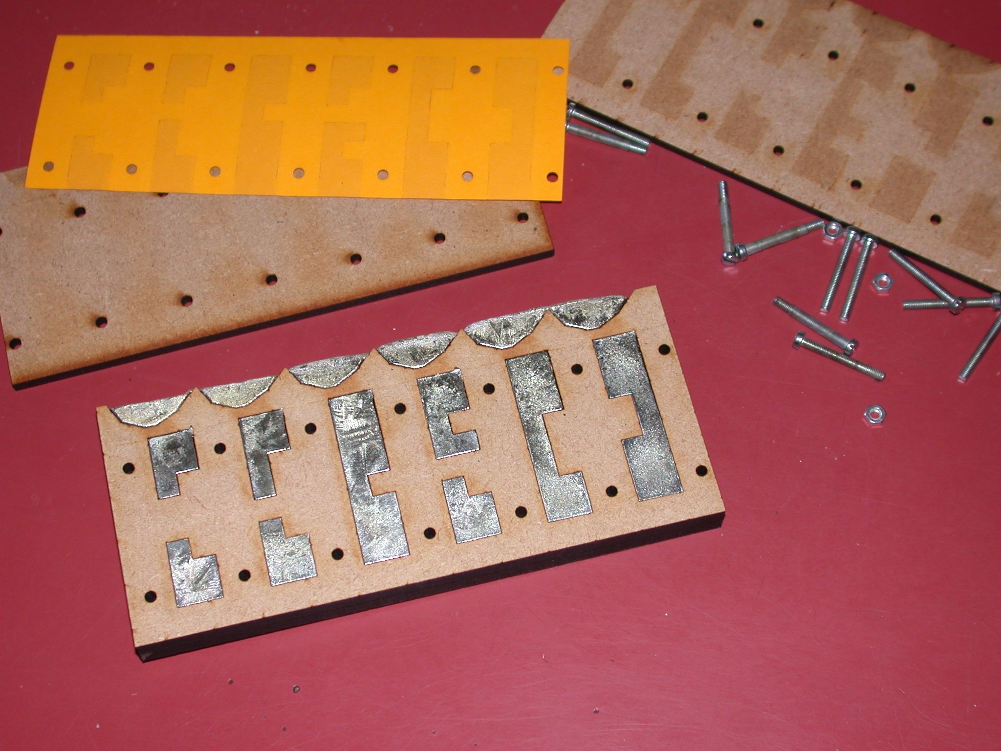 Creating a CCU10 puzzle from tin using a laser cutting machine