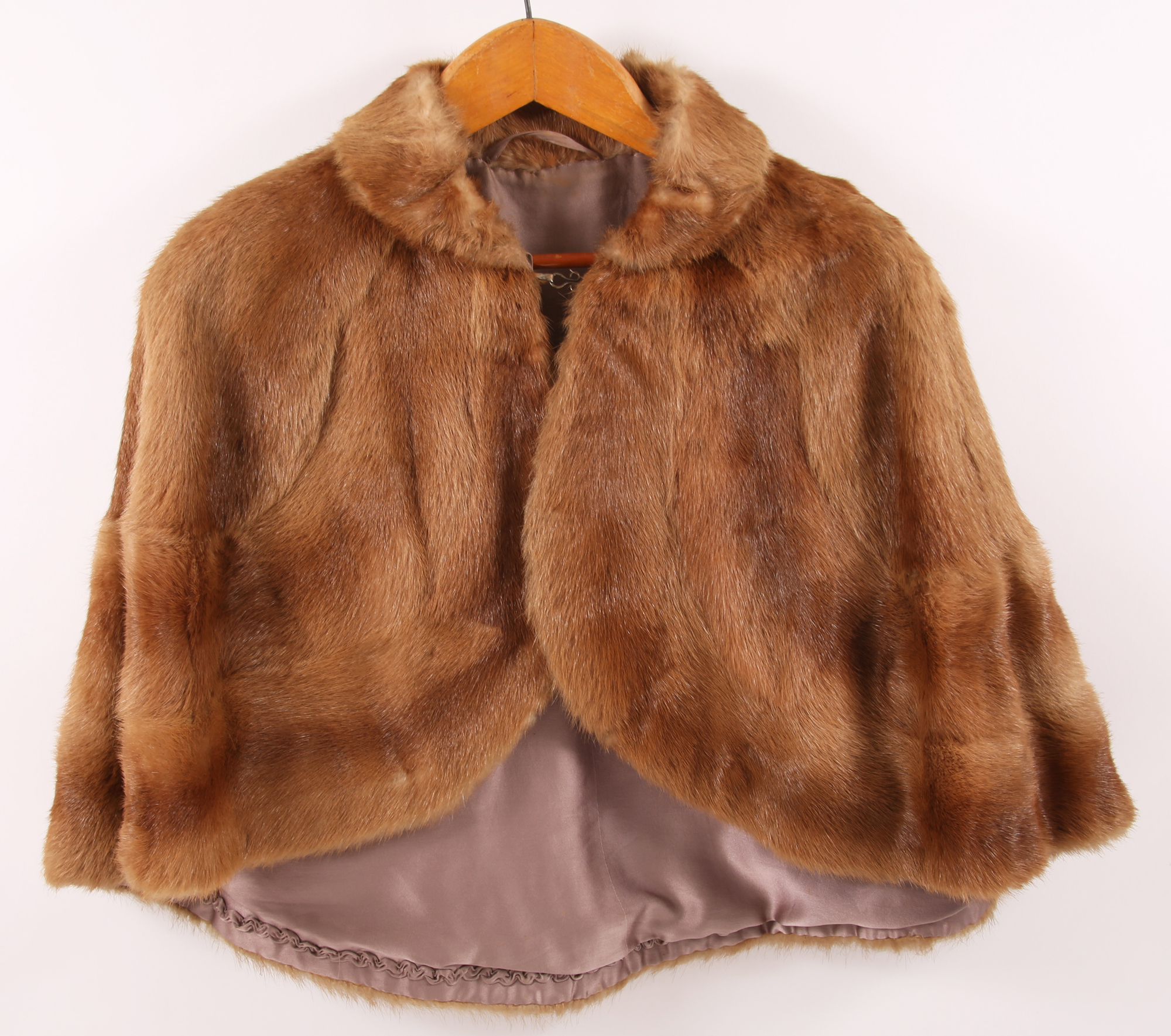 Lot Detail WOMEN'S 20TH C. DAWN MINK CAPELET