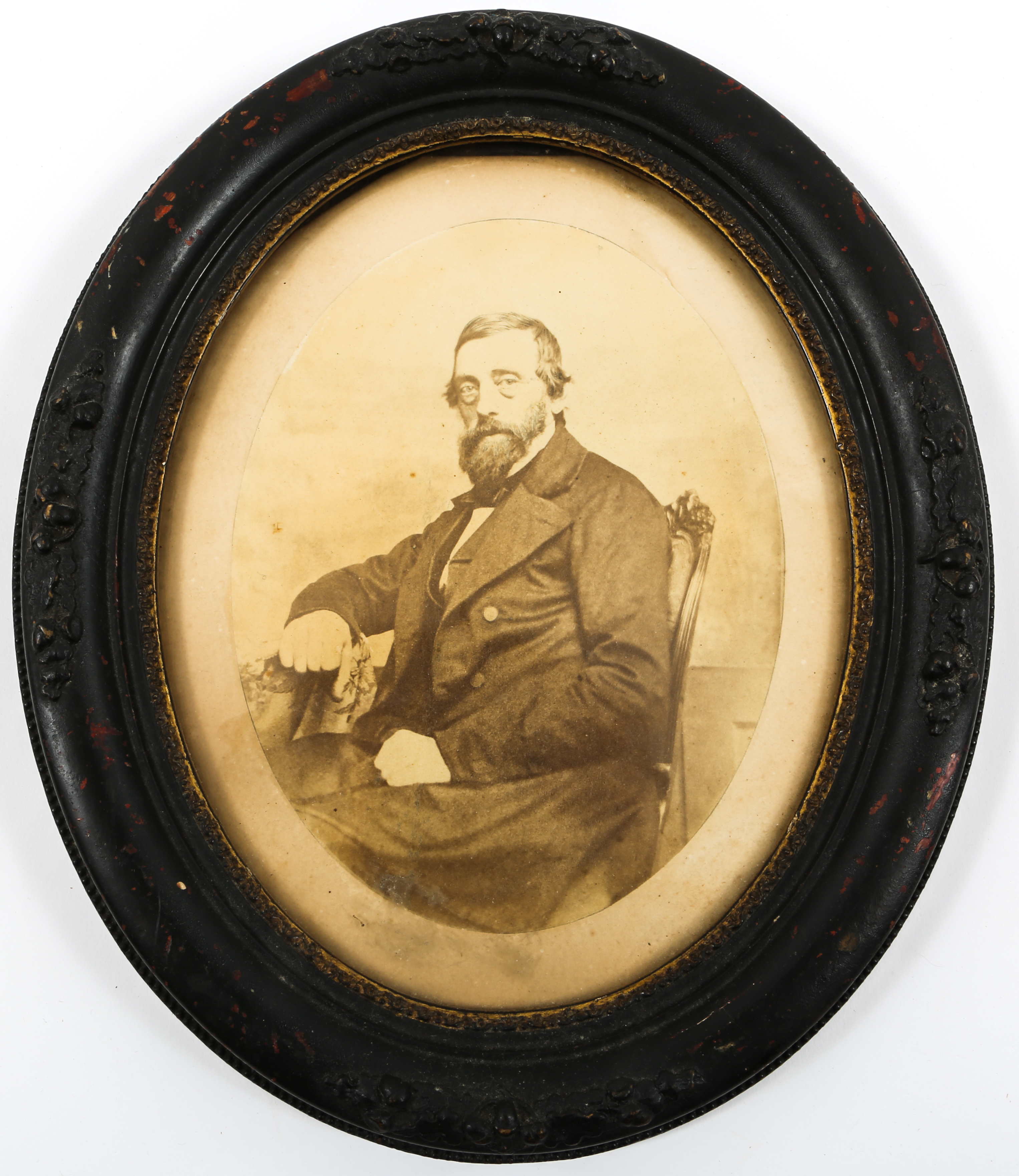 Lot Detail CIVIL WAR ERA PHOTOGRAPH IN PERIOD OVAL WOOD FRAME