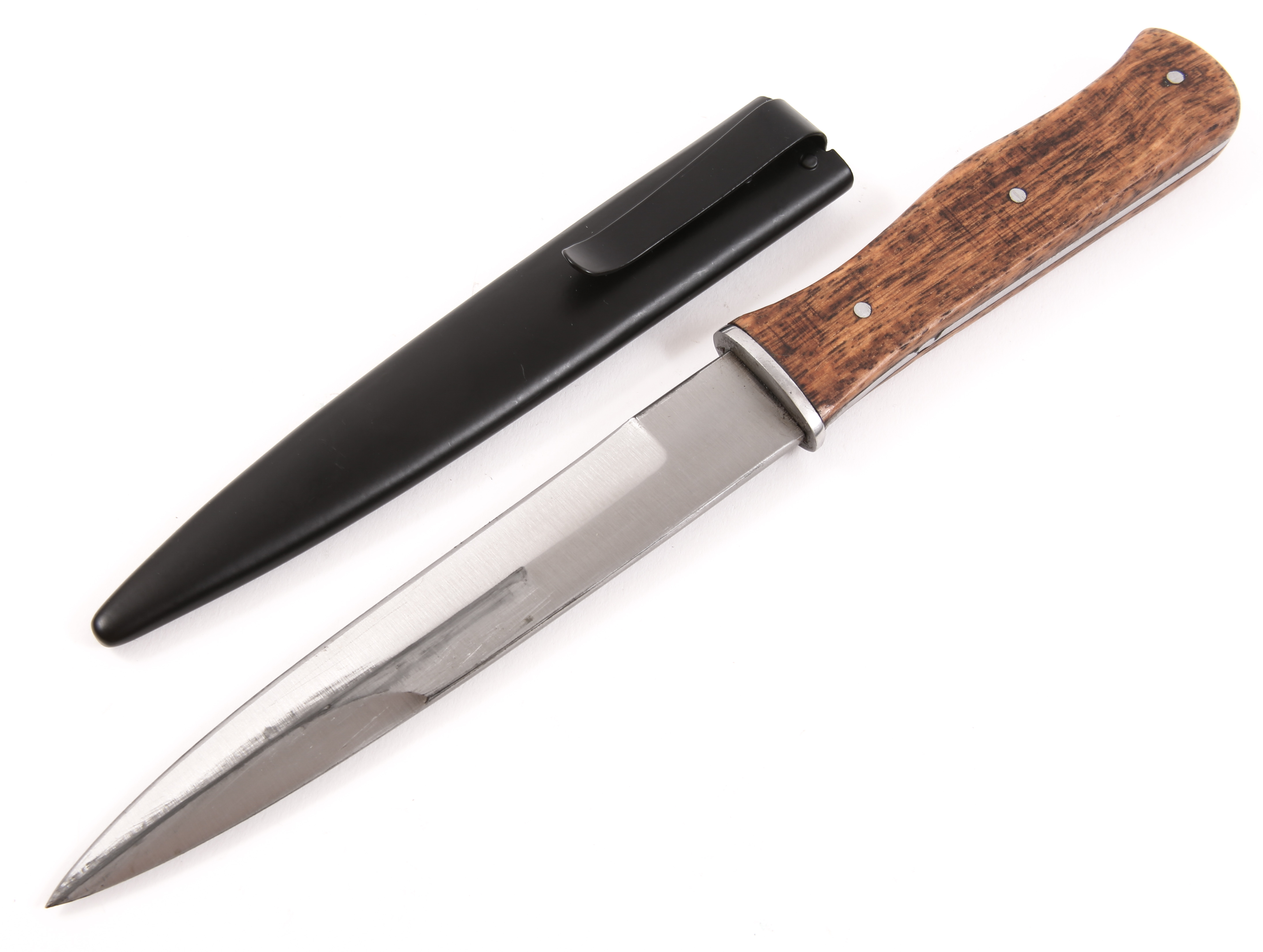 Lot Detail WINDLASS REPLICA WWII GERMAN TRENCH KNIFE