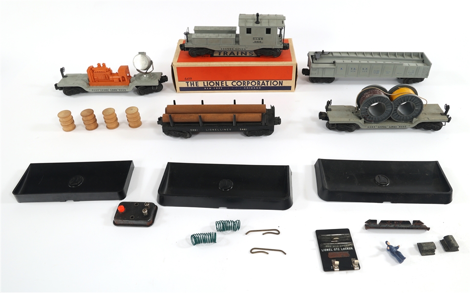 Lot Detail LIONEL MODEL TRAIN CARS & ACCESSORIES