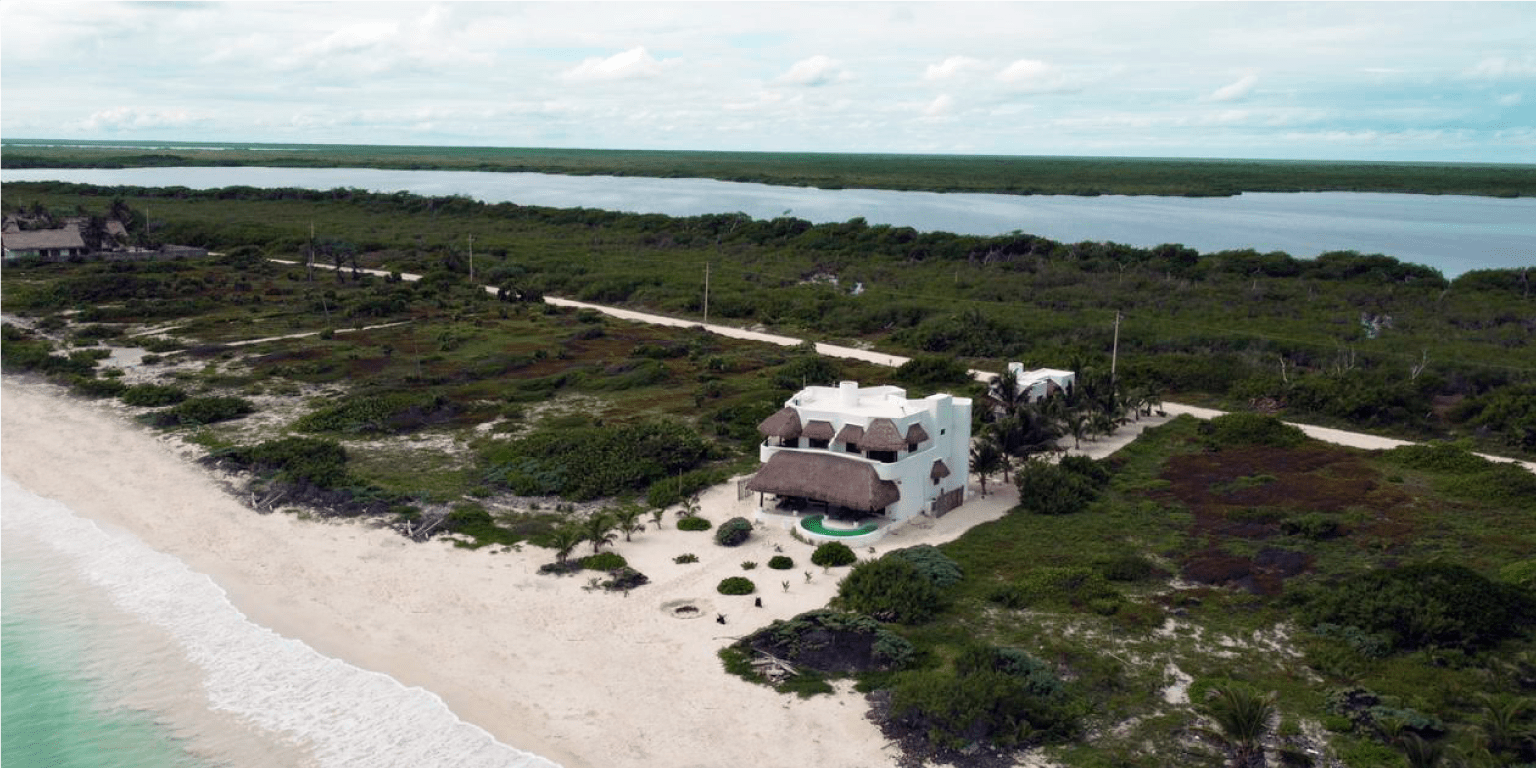 Lots for sale in Mahahual LOTES FRENTE AL MAR DE MAHAHUAL Buy Bacalar