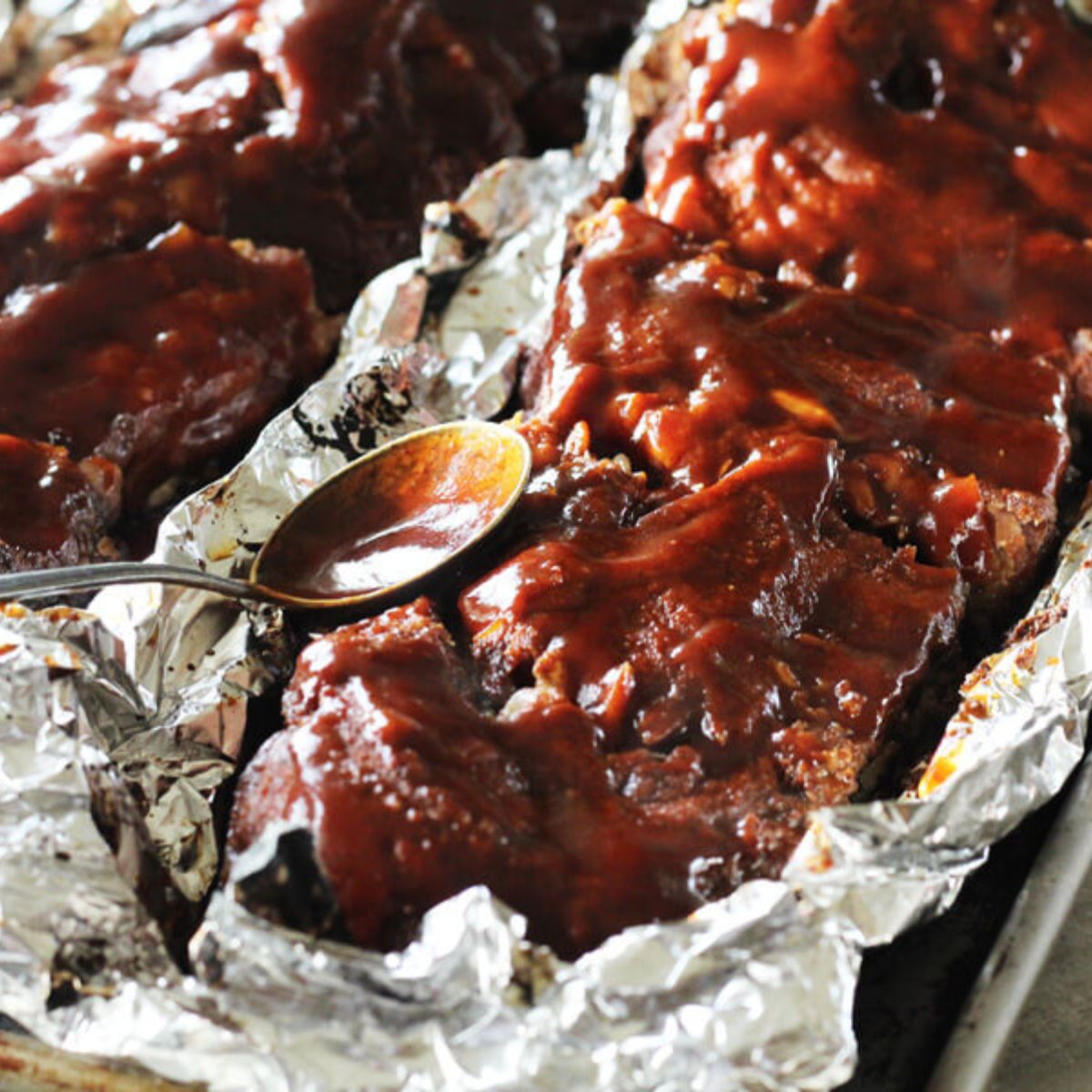 How to Make Baby Back Ribs in the Oven