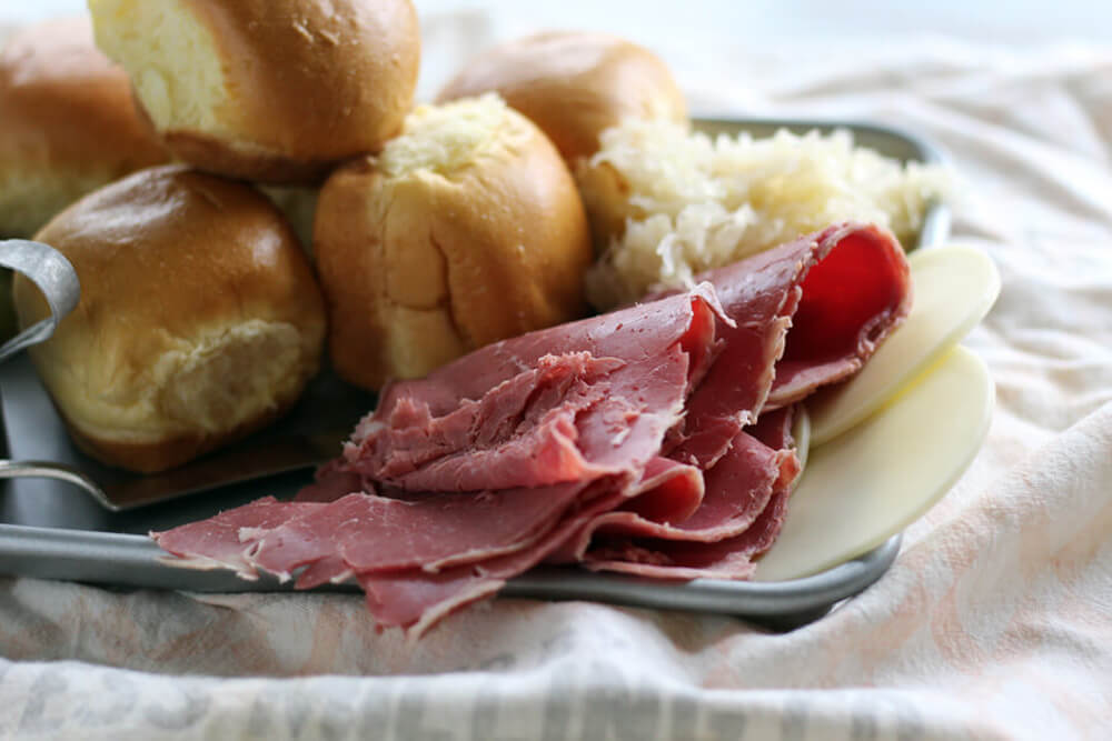 thin sliced corn beef