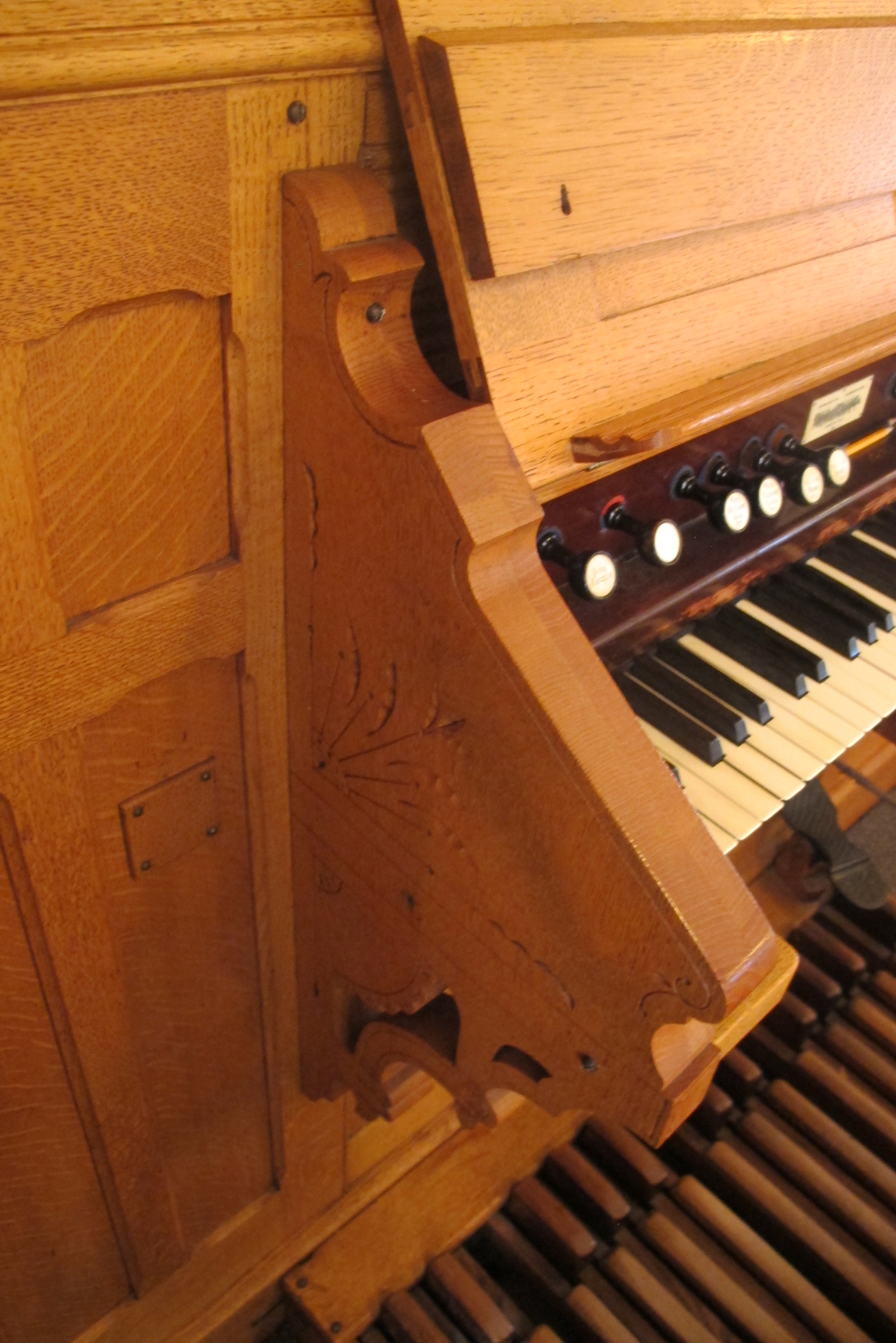 Trinity Lutheran, Chenoa, Illinois Hinners Tracker Organ Buzard Organs