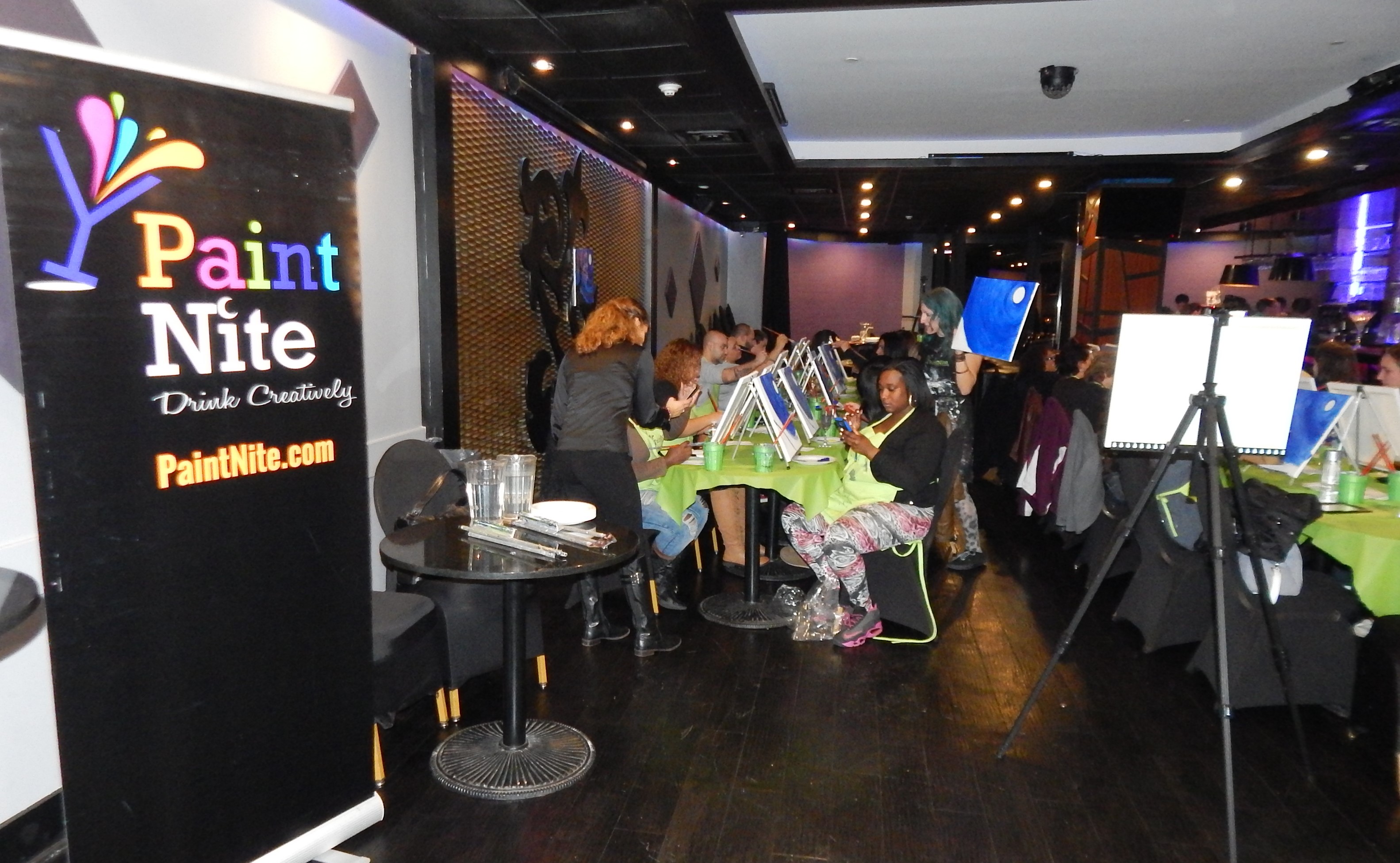 Royal Regency Hotel in Yonkers Hosts "Paint Night"