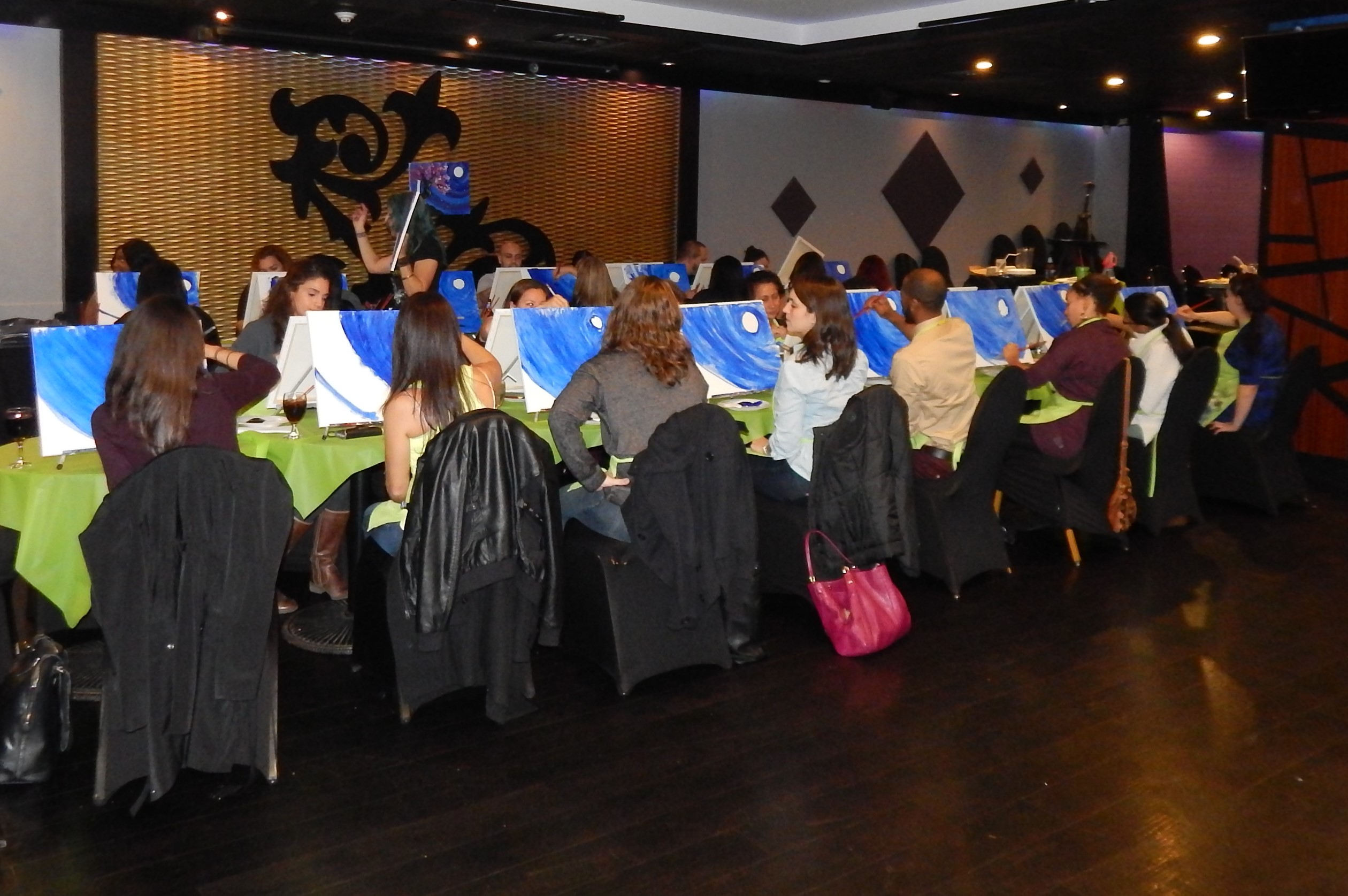 Royal Regency Hotel in Yonkers Hosts "Paint Night"