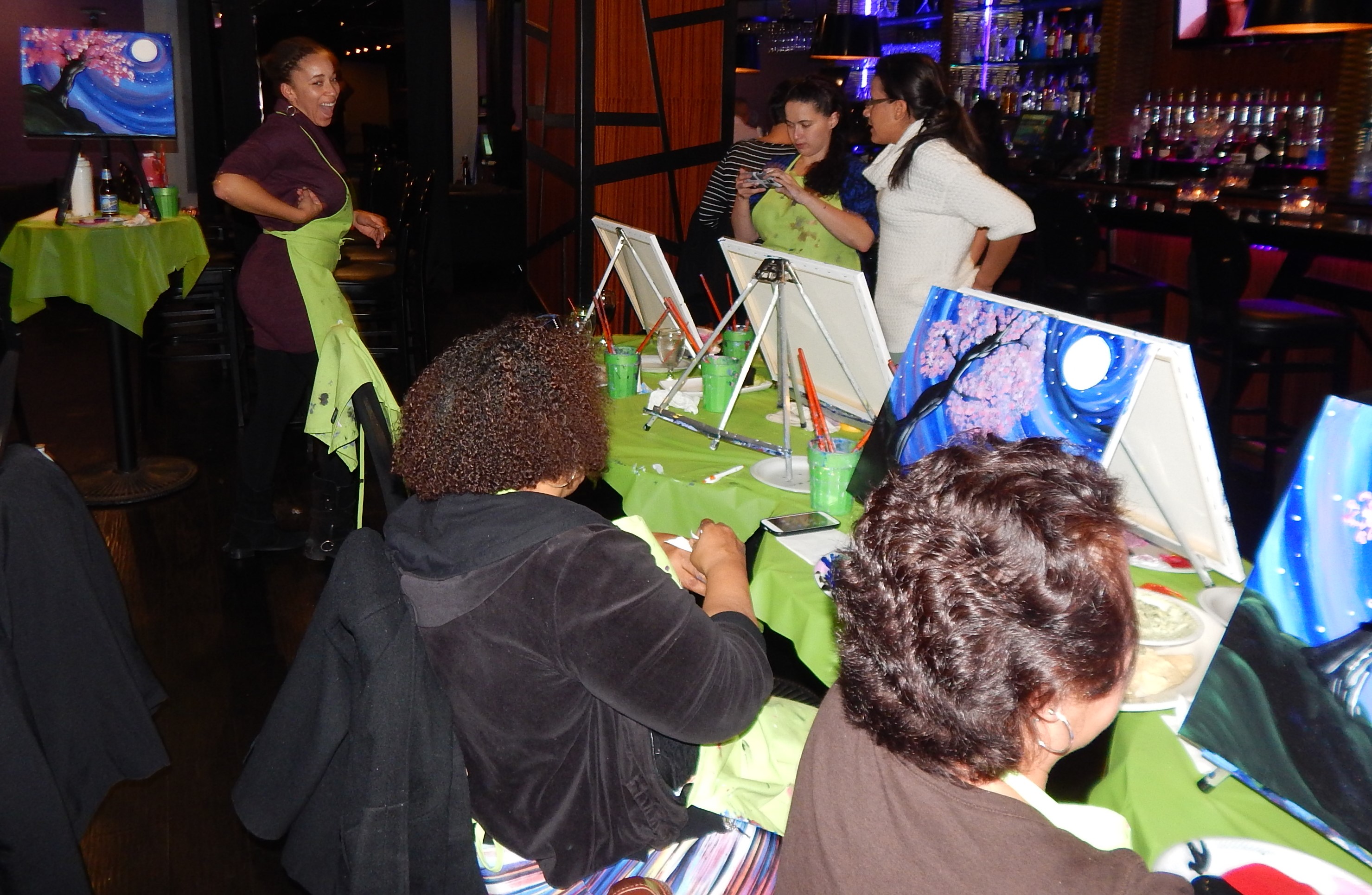 Royal Regency Hotel in Yonkers Hosts "Paint Night"