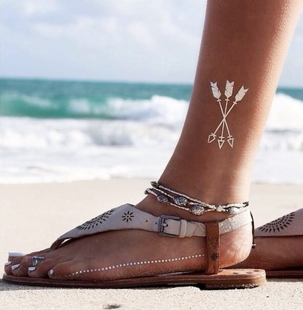 40 Temporary Metallic Tattoos that are in Trend