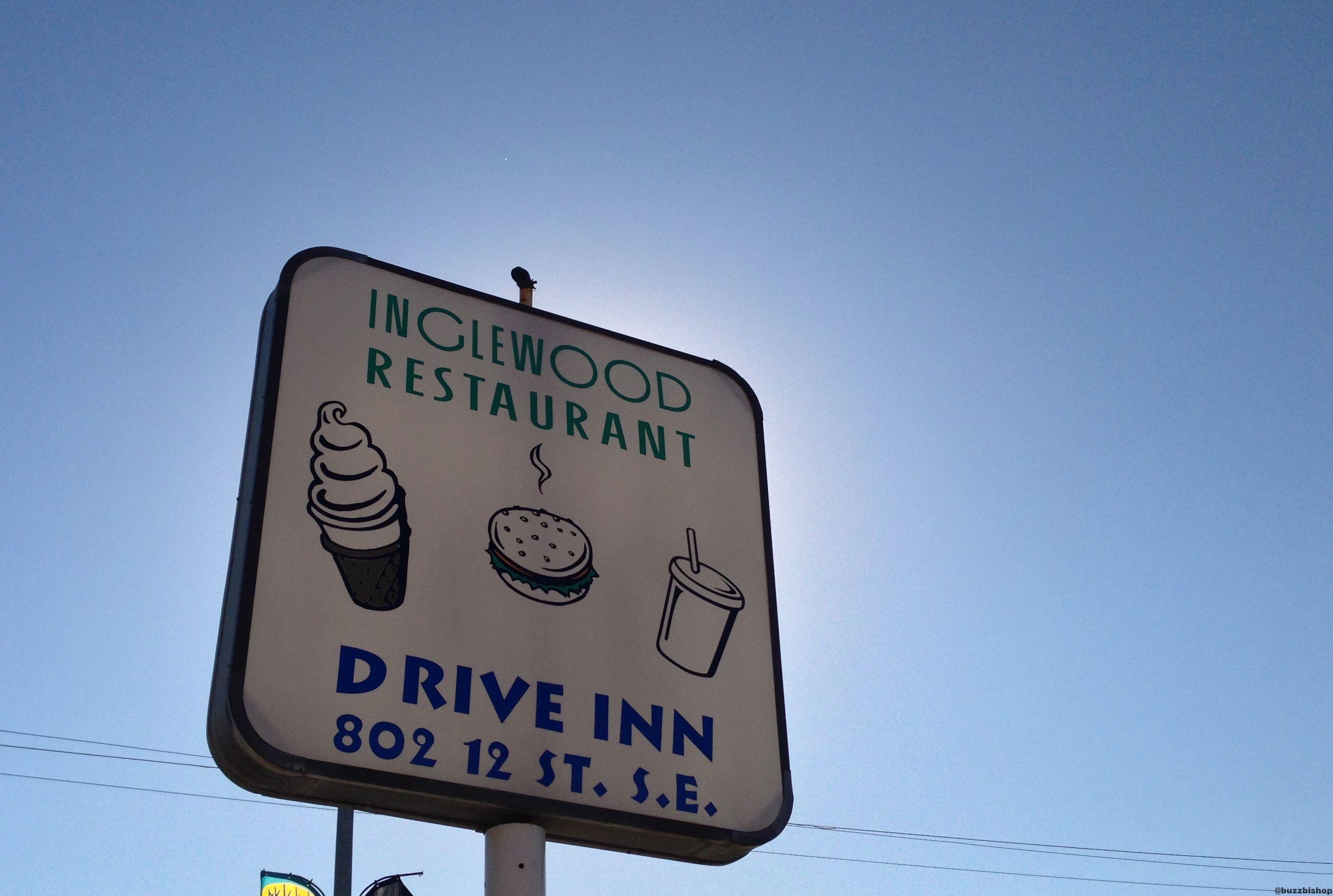 Calgary Eats Inglewood DriveIn — The Blog According To Buzz