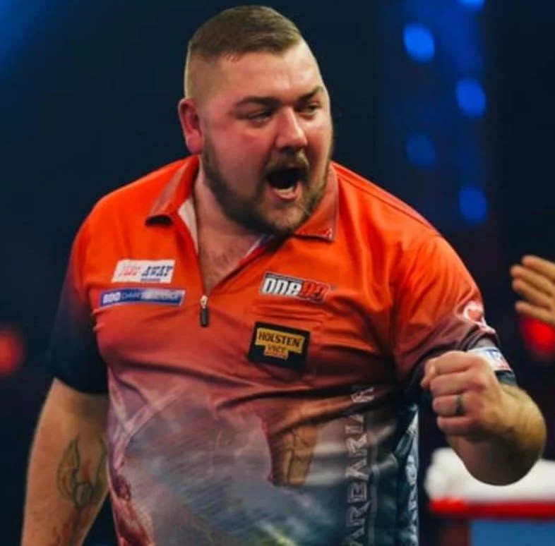 Virtual Darts Lesson with Conan 'The Barbarian' Whitehead Buzz Darts