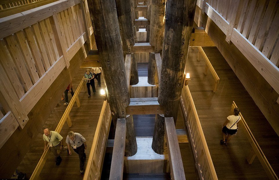 Man Builds Noah's Ark with About 100m to Prove Bible Is Accurate