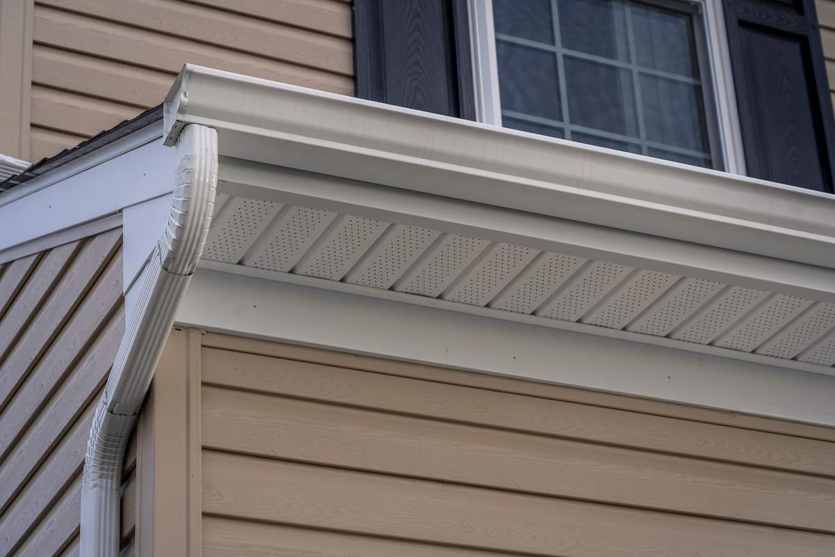 ZZ Gutters Installation Seamless Gutters Installers