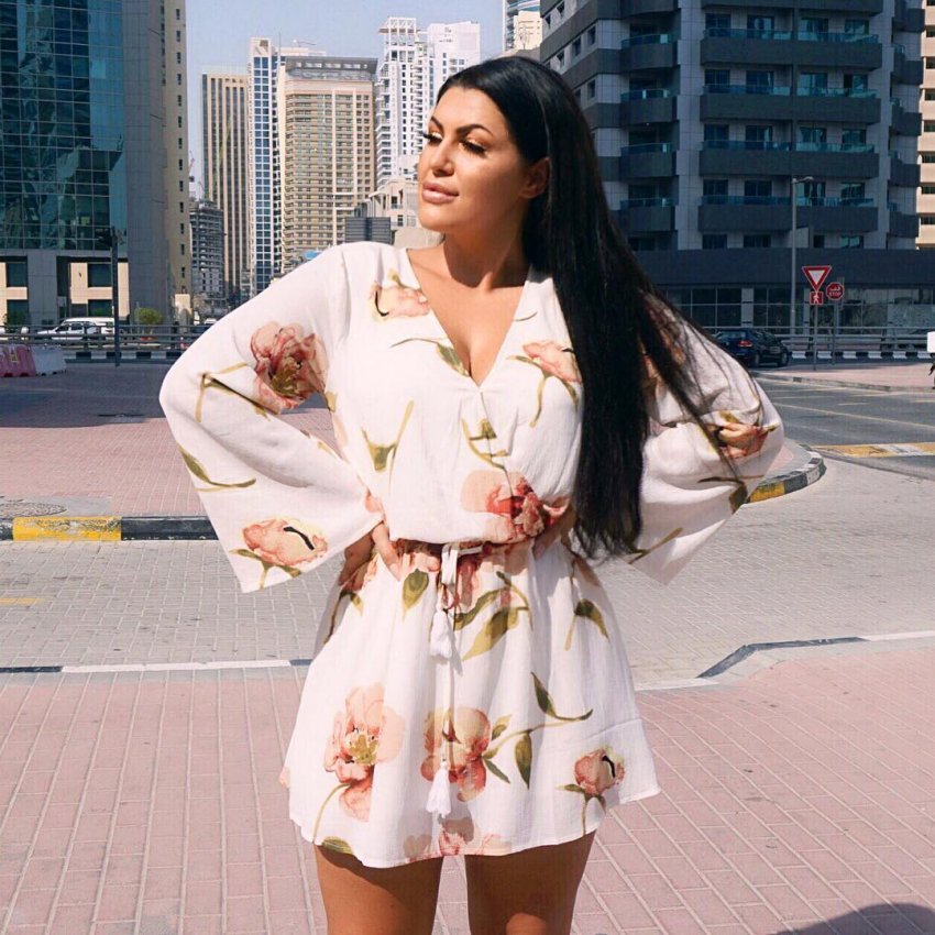 The pictures of makeup and beauty of Dubai women Girls Pictures