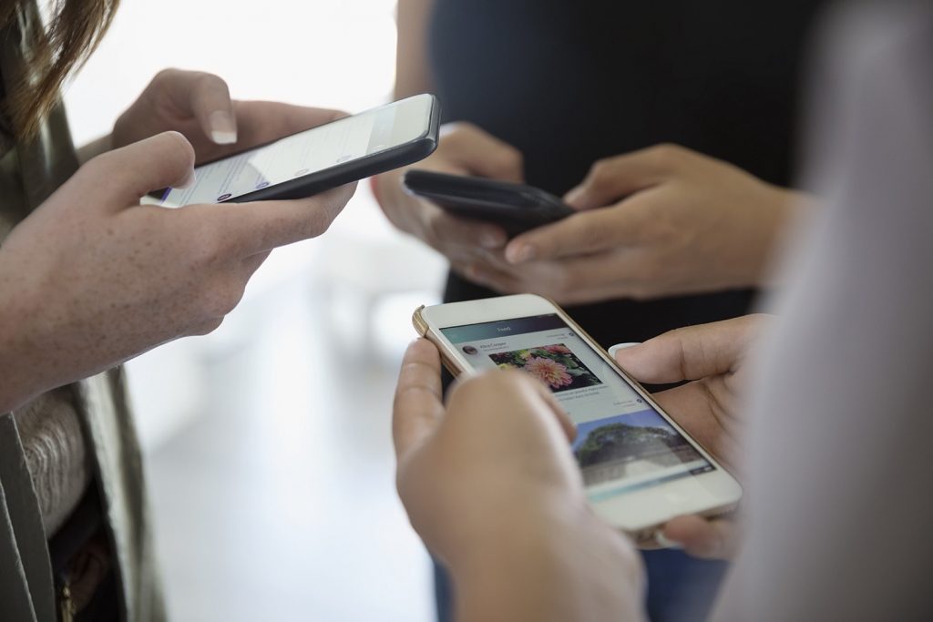 5 BEST MOBILE SECURITY TIPS TO KEEP YOUR DEVICE SAFE Buzz Muzz