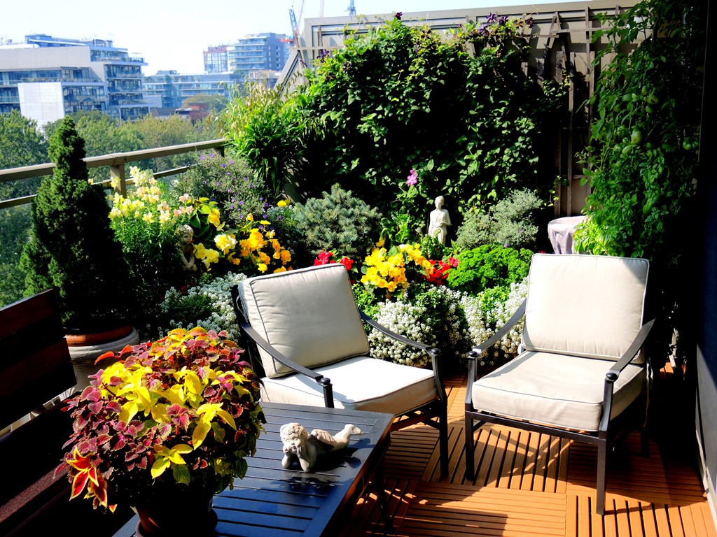 20 Inspiring Small Balcony Garden Ideas Buzz N Fun Page 6