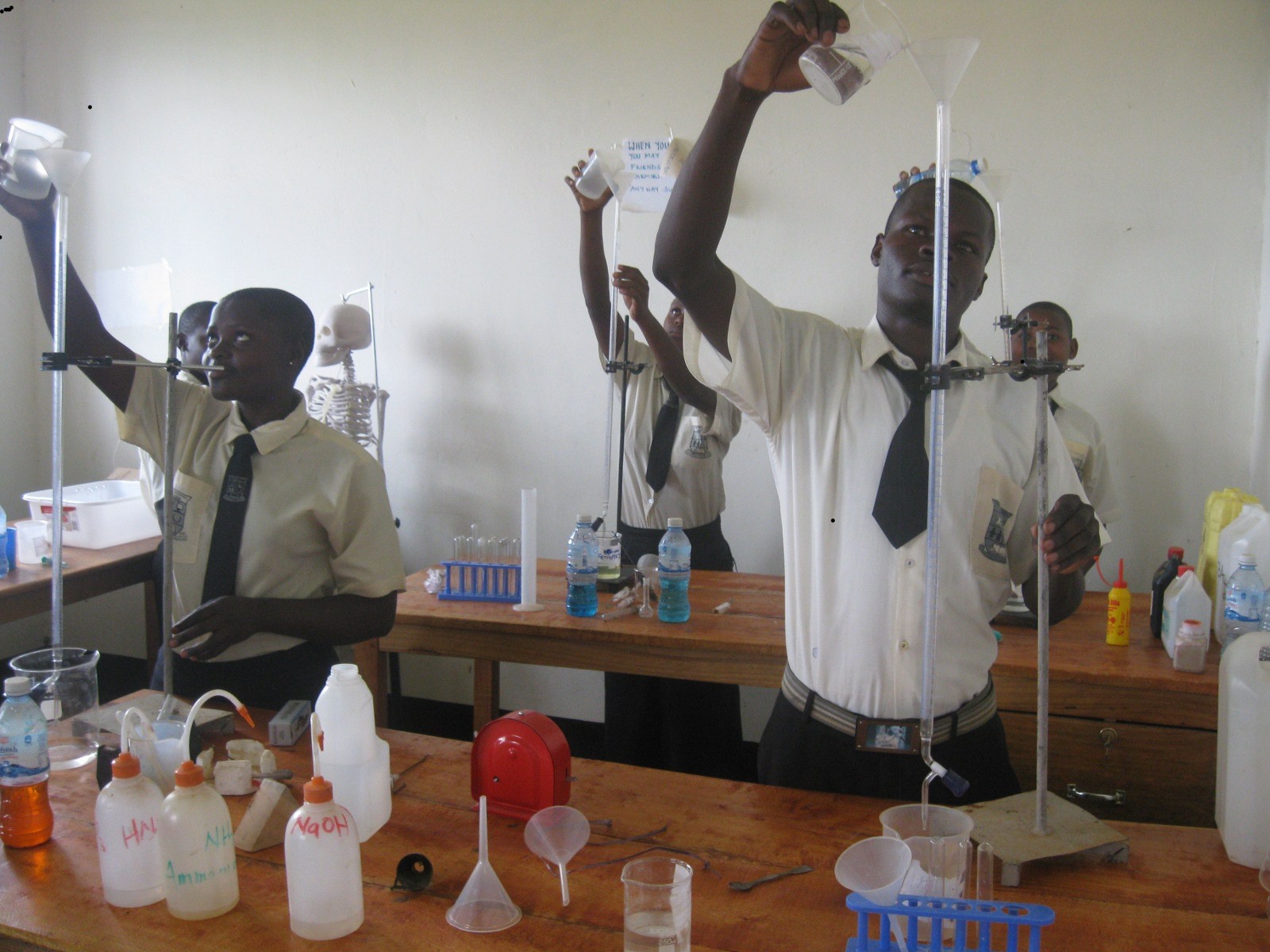 NoFee School" Receives Science Equipment From Online Readers