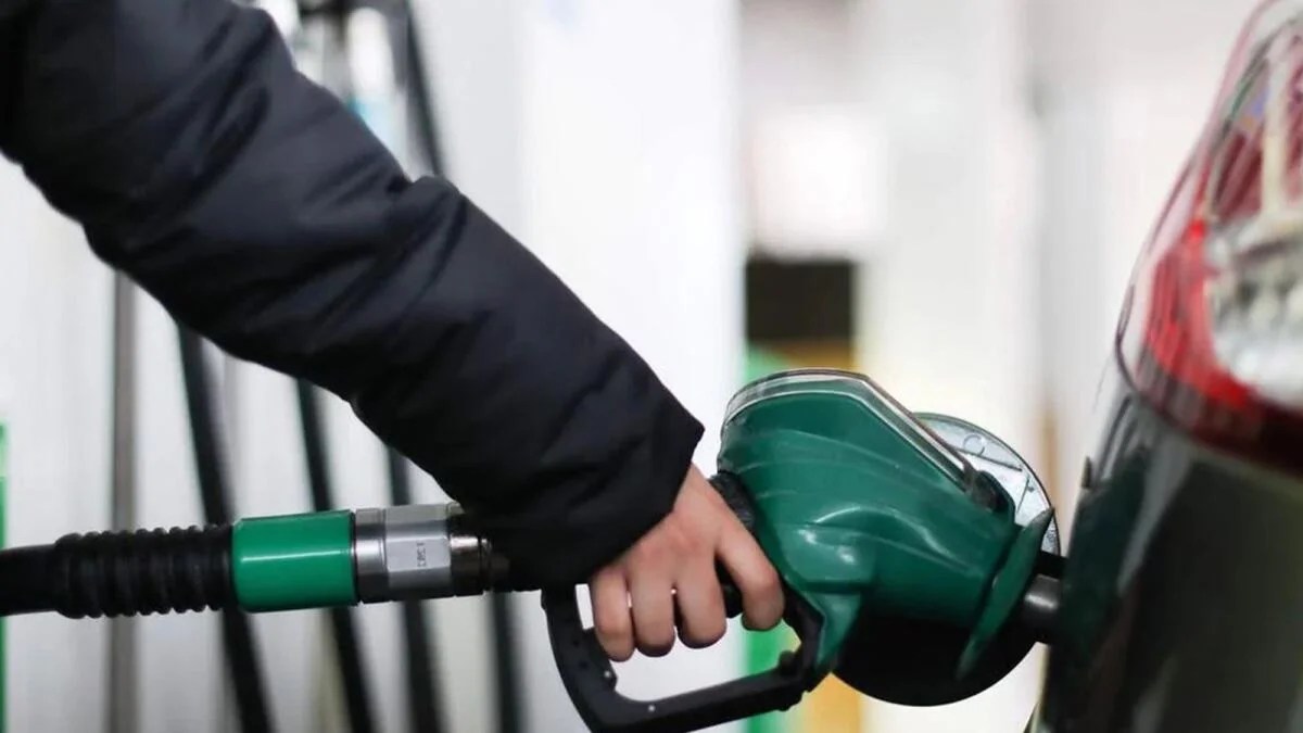 UAE fuel prices drop after four months of consecutive increases BuzZzing