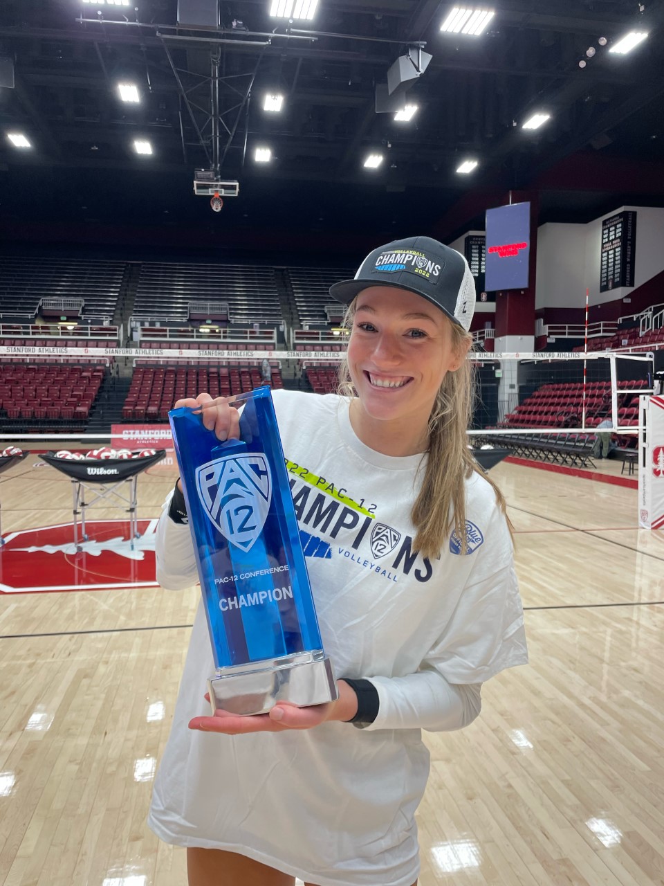 Former Corona del Mar HS volleyball player Kendall Kipp wins Pac12