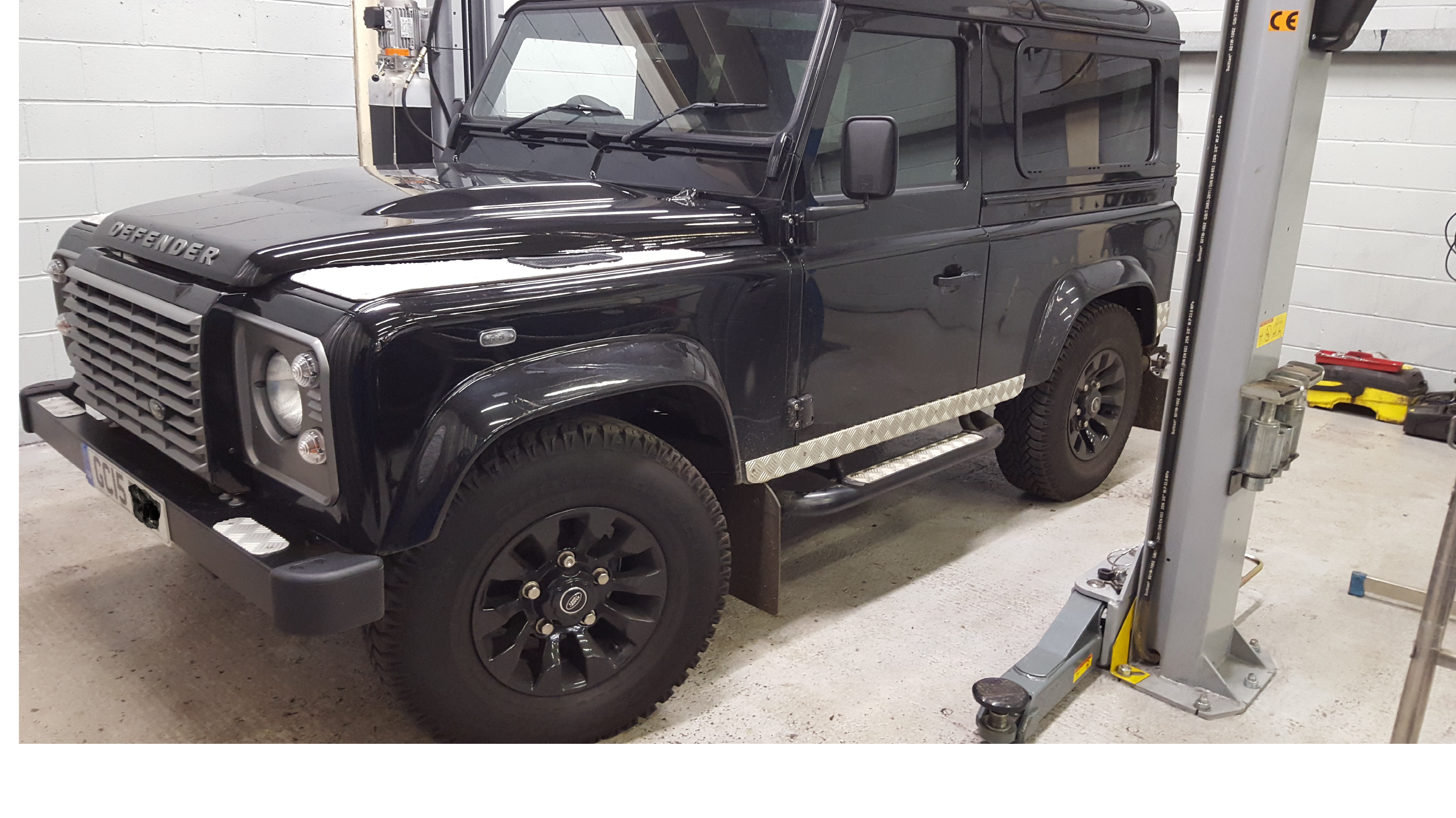 Landrover Defender Suspension Upgrade B&W Motor Company