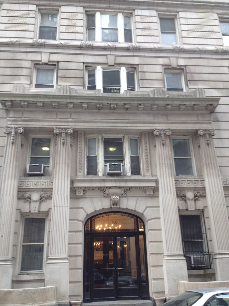 Housing Reviews 2019 600 W. 113th St Bwog