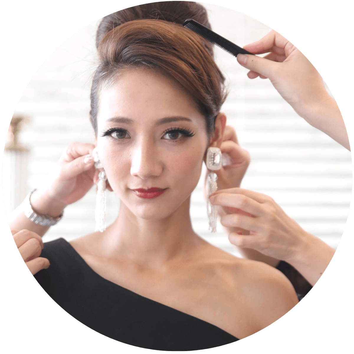 試着のできる横浜のレンタルドレスサロン By Magic（バイマジック）