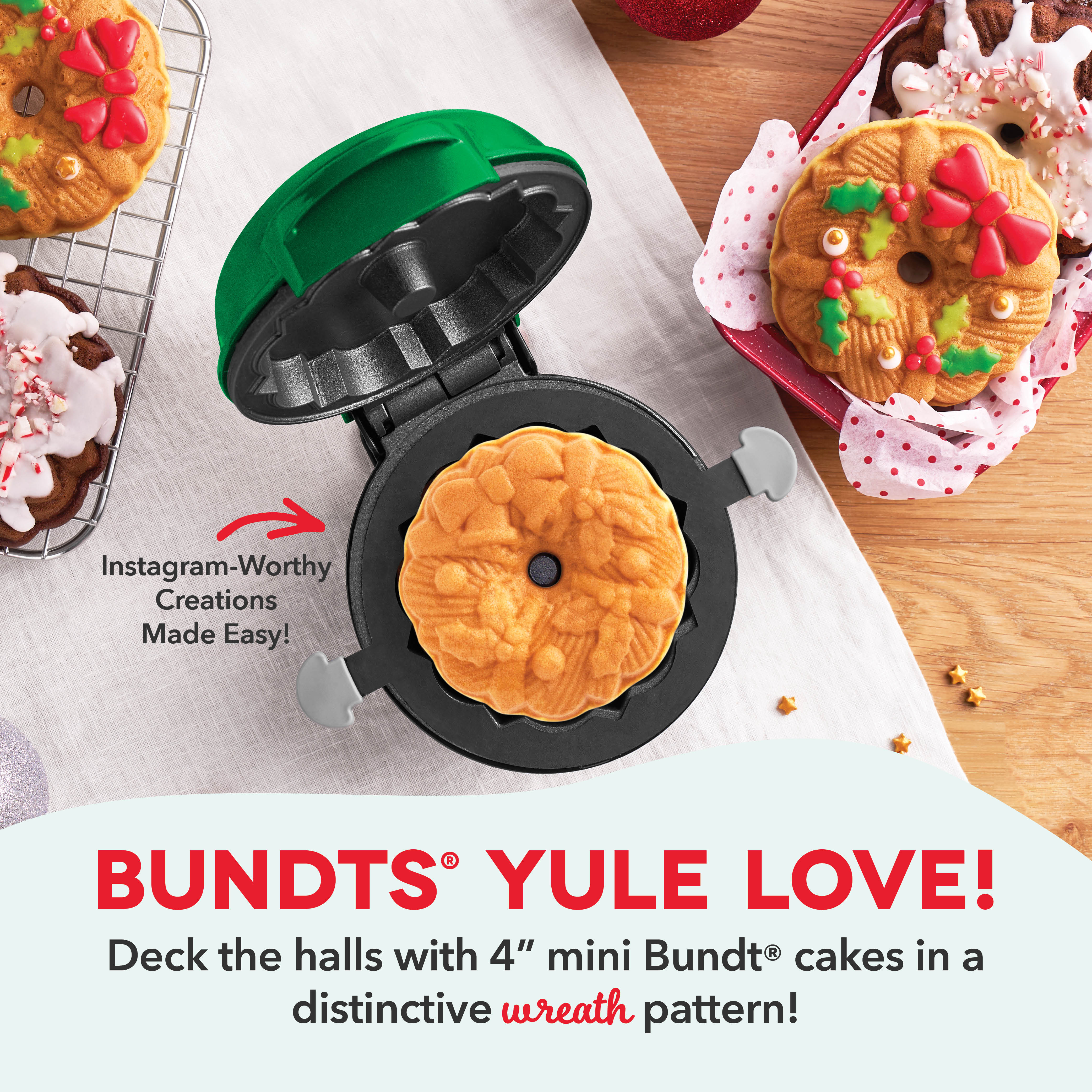 Mini Wreath Bundt Maker Dash