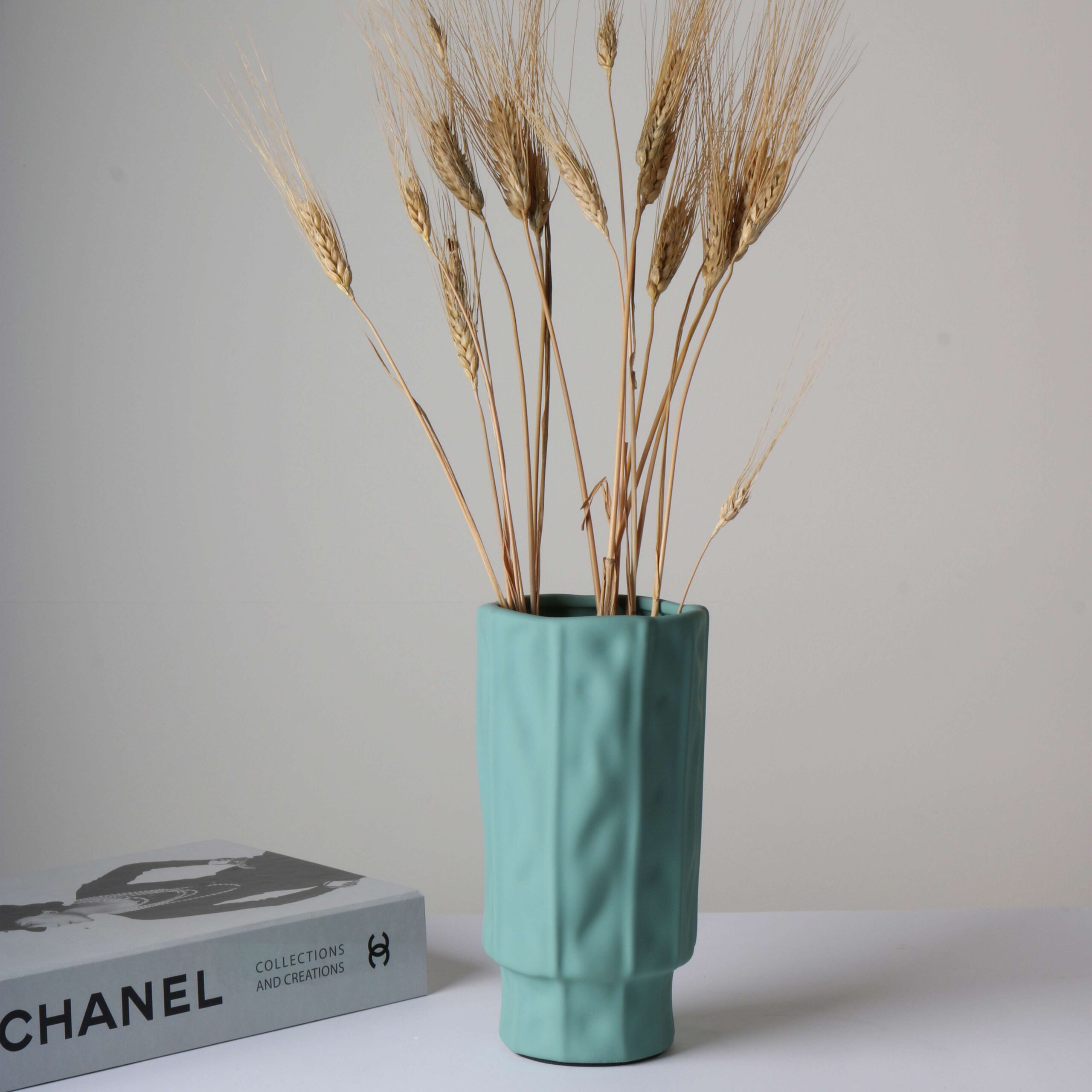 Blue Nordic Vase 1 By Nat Home