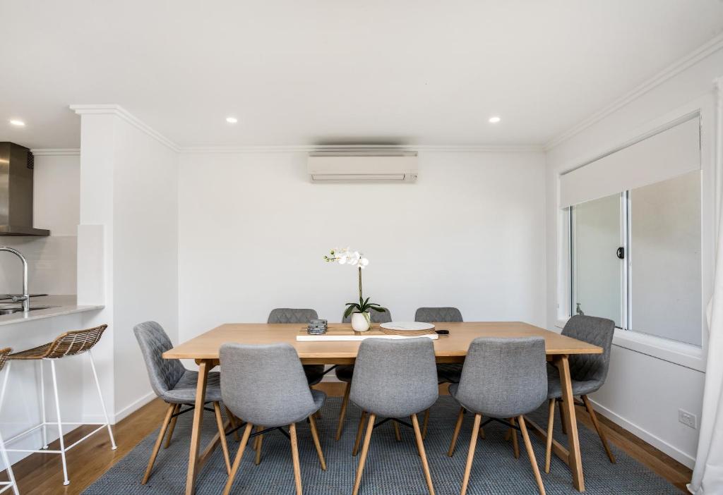 Amity Seadrift The Official Guide