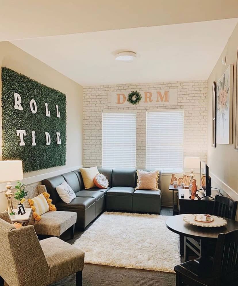 15 Genius Dorm Wall Decor Ideas That Are Insanely Cute By Sophia Lee