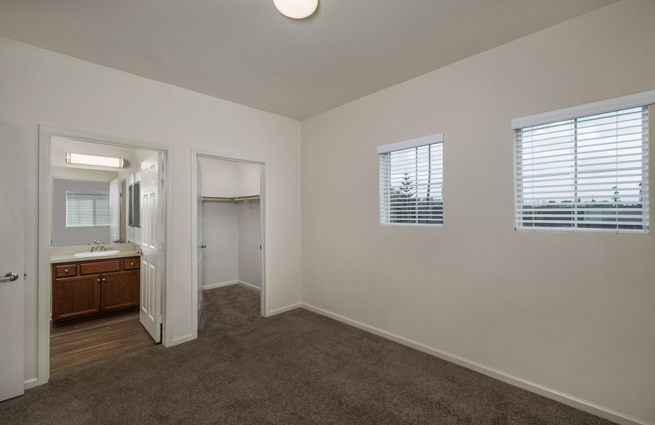 Lemon Grove Apartments