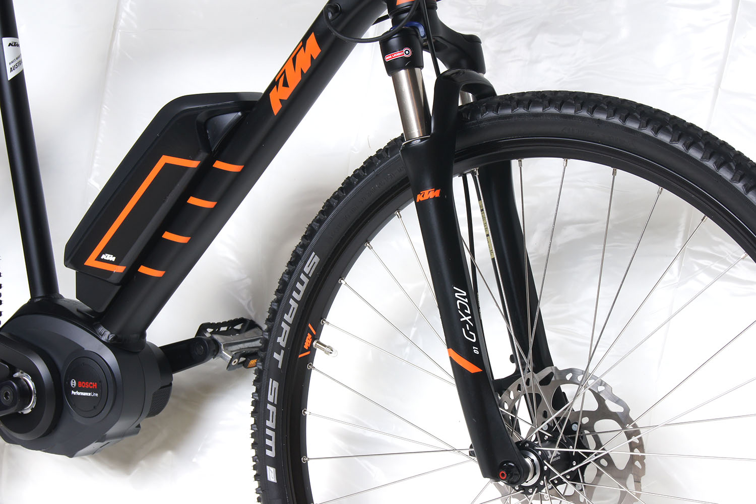 Rower elektryczny KTM MACINA CROSS GPS XT BOSCH 7548621777