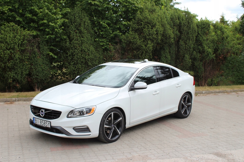 Volvo S60 Model 2016 T5 2.0T Full R Design 7506231419 oficjalne