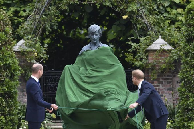 Prinz Harry will die britische Regierung verklagen!