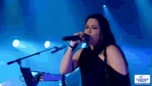 Amy Leela GIFs | Tenor