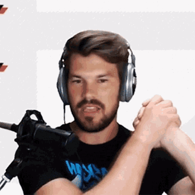 Shake Whats Inside GIF Shake Whats Inside Guess It Discover & Share